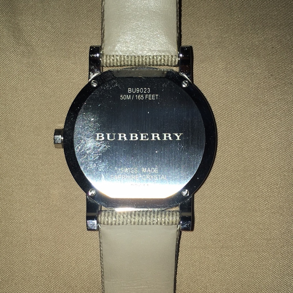 Vintage Burberry Watch - Picture 7 of 7
